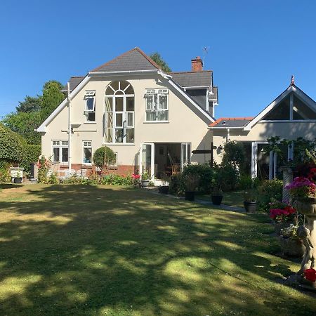 Heatherdene House Corfe Mullen Exterior photo